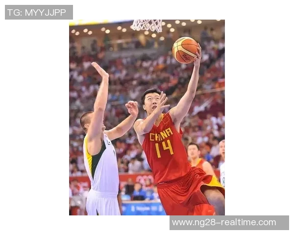 王治郅精准助攻姚明展现中国篮球默契配合与辉煌瞬间